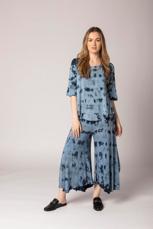 Tie-Dye wide leg- side slit pant.